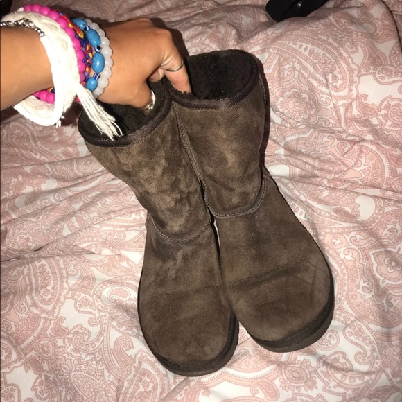 Brown Uggs - Picture 1 of 5